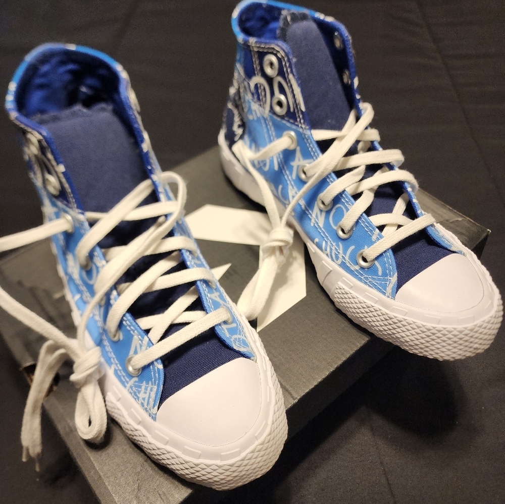 Converse - Picture 5 of 7
